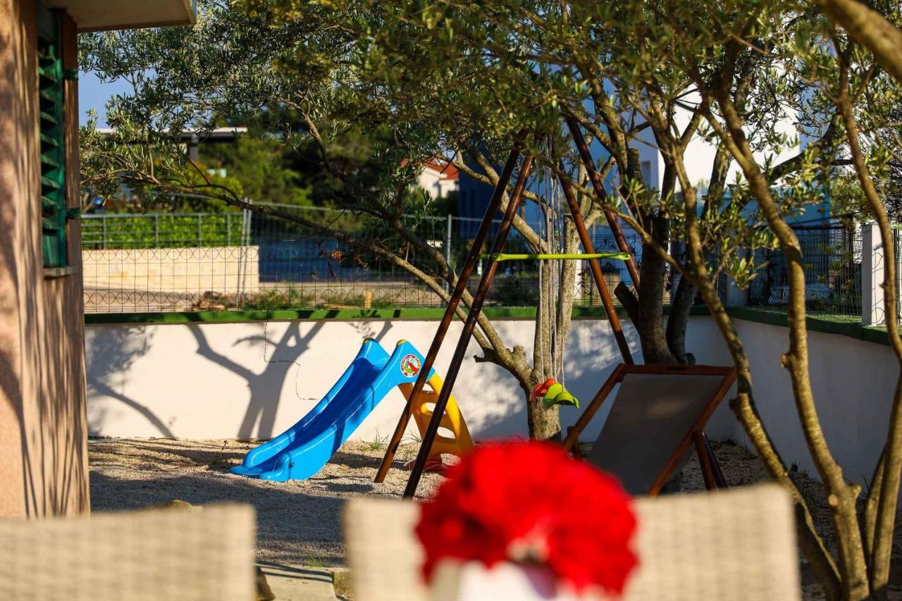 The Florens Residence Near The Beach With The Pool, Bbq And Kids Playground, Zadar Diklo Exterior photo