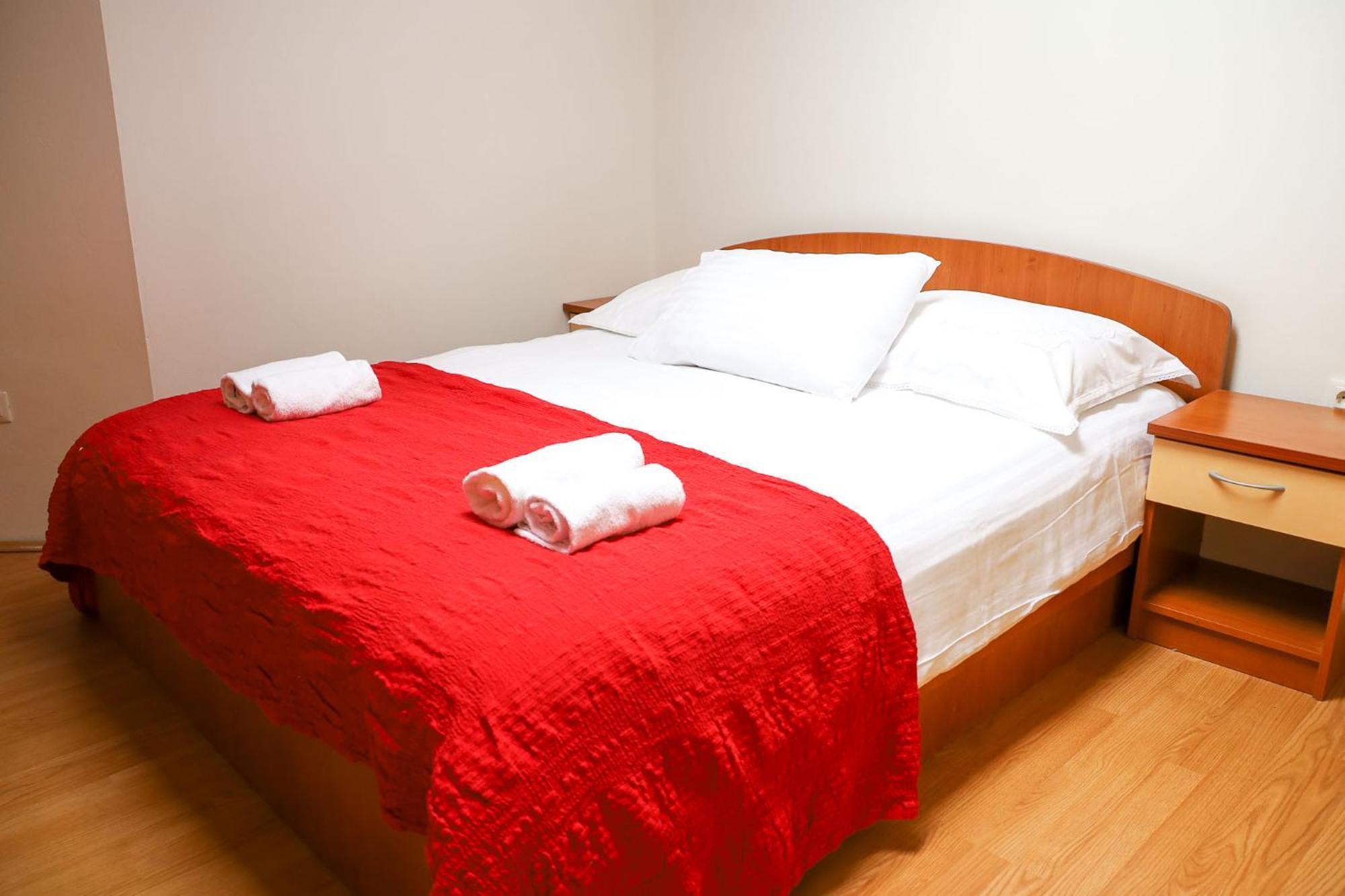 The Florens Residence Near The Beach With The Pool, Bbq And Kids Playground, Zadar Diklo Room photo